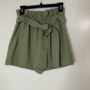 NWOT Aritzia Wilfred Paperbag belted high waist knit olive green shorts US 4